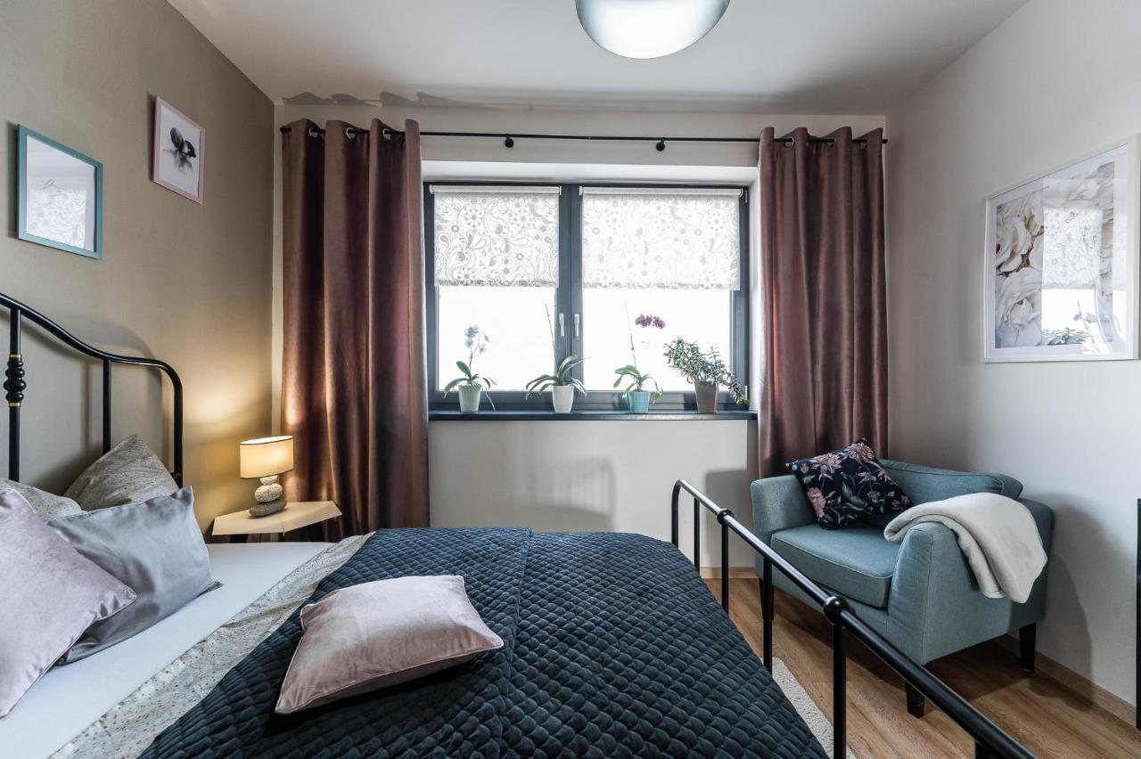 New Spacious With View Apartament