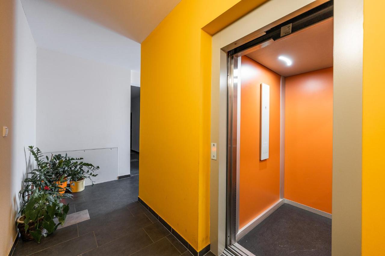 Apartament New Spacious With View *