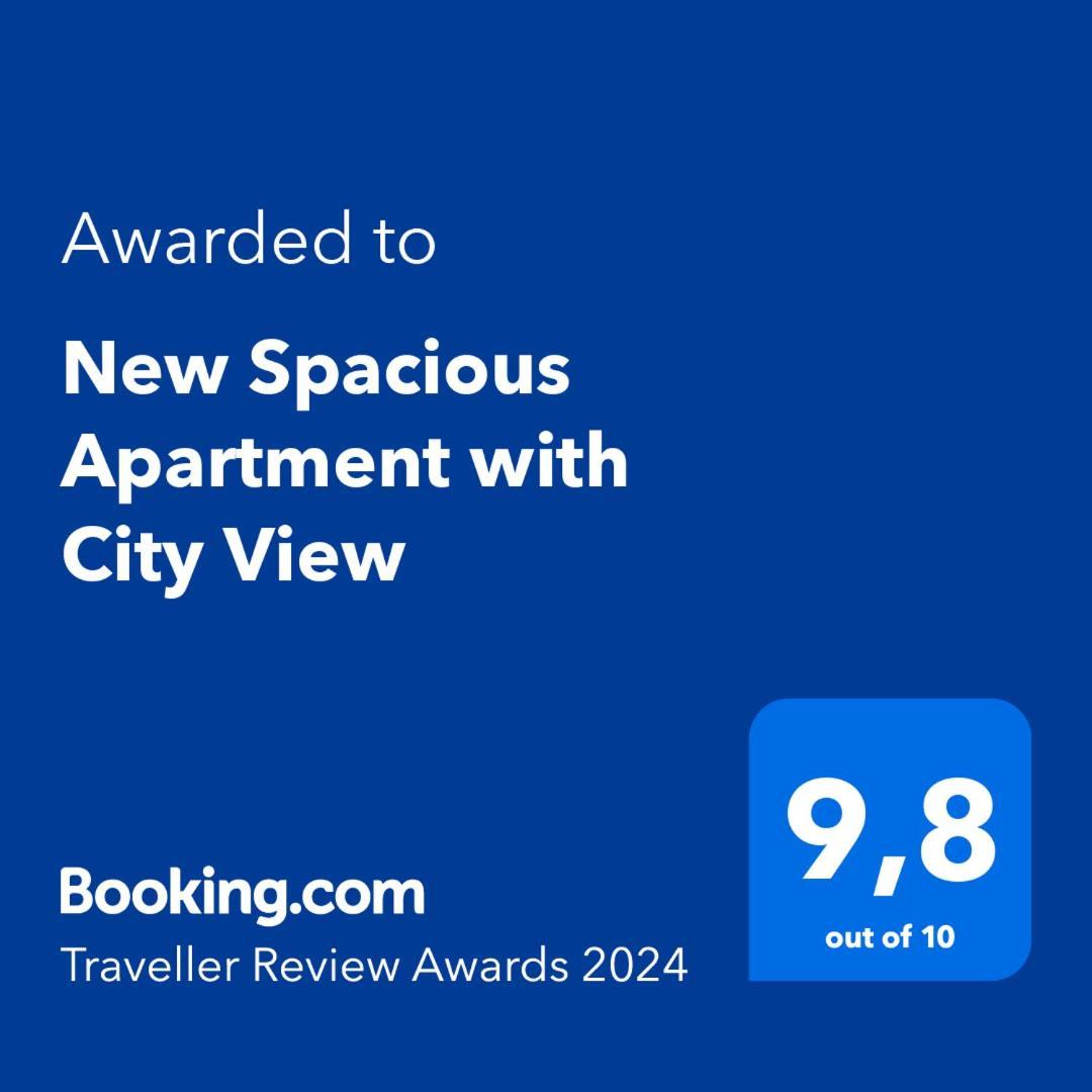 New Spacious With View Apartament